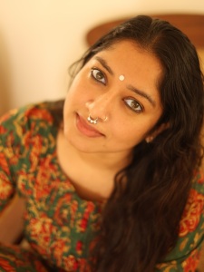 actress-anumol-trending-fashion-ideas-photos-007