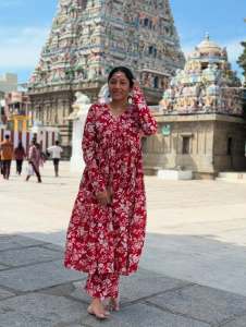 actress-anumol-trending-fashion-ideas-photos-013