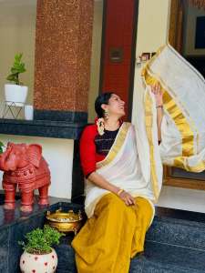actress-anumol-vishu-outfit-ideas-photos-001