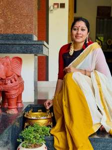 actress-anumol-vishu-outfit-ideas-photos-002