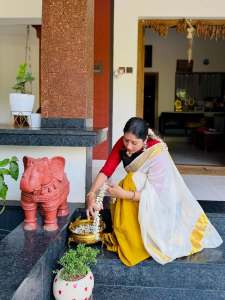 actress-anumol-vishu-outfit-ideas-photos-003
