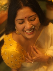actress-anumol-vishu-outfit-ideas-photos-008