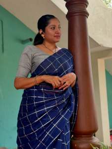 anumol-bold-and-stunning-look-photos-025