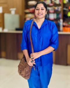 anumol-in-blue-dress-photos.000Z