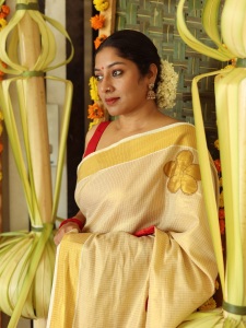 anumol-in-keralasaree-photos-001