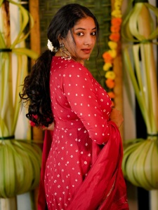 anumol-in-pink-anarkali-churidar-and-hair-hairstyle-ideas-photos-004