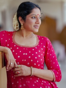 anumol-in-pink-anarkali-churidar-and-hair-hairstyle-ideas-photos-010