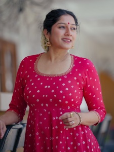 anumol-in-pink-anarkali-churidar-and-hair-hairstyle-ideas-photos-012