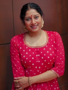 anumol-in-pink-anarkali-churidar-and-hair-hairstyle-ideas-photos-014