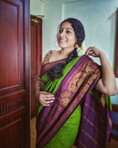 anumol-latest-photos-09983-295