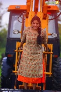 malayalam-actress-anumol-latest-photos-0446