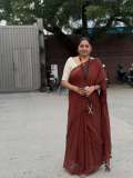 actress-anumol-in-brown-cotton-saree-with-contrast-blouse-ideas-photos-001