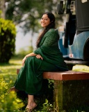 anumol-saree-look-trends-photos