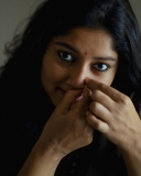 actress-anumol-beautiful-images-in-saree