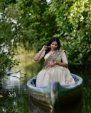 actress-anumol-in-traditional-dhavani-set-dress-photoshoot-005