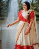 malayalam-actress-anumol-latest-onam-2021-photos-002