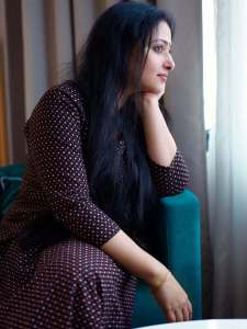 actress-anu-sithara-in-dot-printed-simple-churidar-stitching-ideas-photos-007