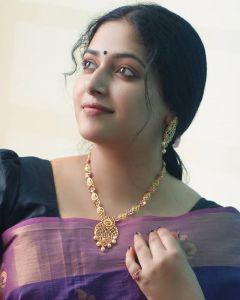 anu-sithara-hd-saree-004