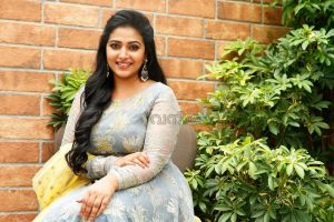 anu-sithara-in-vanitha-photoshoot-001