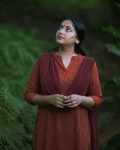 anu-sithara-latest-pictures-0923