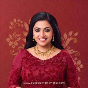 anu-sithara-photos-in-new-makeup-look-007