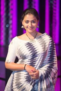 anu-sithara-pictures-222-00315