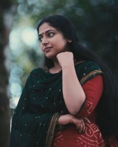 anusithara-photos-hd-002