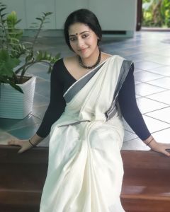 anusithara-photos-hd-006