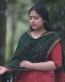 anu-sithara-new-images-with-simple-makeup-look-ideas-016