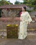 anu-sithara-temple-look-in-kerala-saree-pics-003