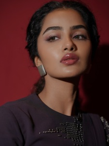 1_anupama-parameswaran-new-photos-002