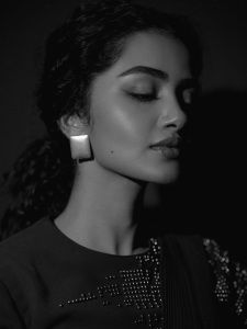 1_anupama-parameswaran-new-photos-006