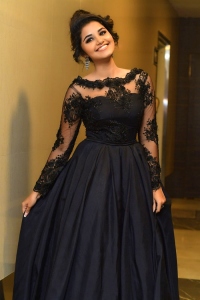 anupama-parameswaran-latest-potos-0521-576