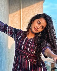 Anupama-Parameswaran-new-photo-shoot-images-004