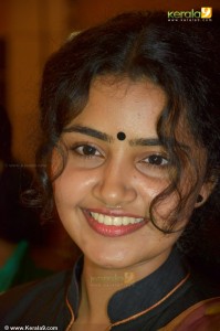 anupama-parameshwaran-saree-photos05-0060