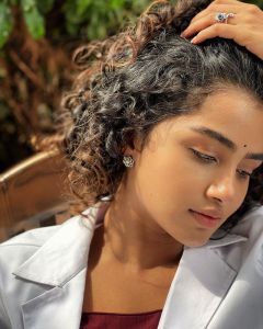 anupama-parameswaran-images-hd-photos-012