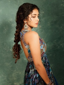 anupama-parameswaran-in-blue-and-multi-shade-party-wear-dress-photos-004