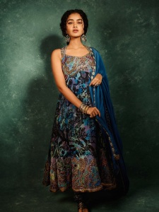 anupama-parameswaran-in-blue-and-multi-shade-party-wear-dress-photos-005