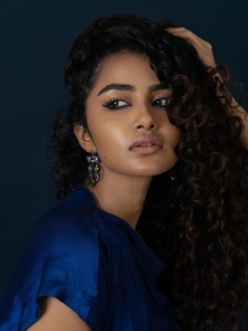anupama-parameswaran-in-blue-outfit-photos-latest-005