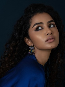anupama-parameswaran-in-blue-outfit-photos-latest-007