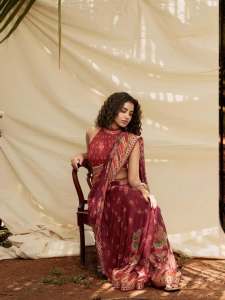 anupama-parameswaran-in-desi-girl-look-stylish-photos-in-makeup-trend-012
