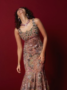 anupama-parameswaran-in-fitted-mermaid-style-floor-length-Sleeveless-design-with-wide-shoulder-straps-multi-colored-sequin-bead-and-crystal-embroidery-evening-gown-photos-003