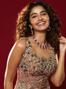 anupama-parameswaran-in-fitted-mermaid-style-floor-length-Sleeveless-design-with-wide-shoulder-straps-multi-colored-sequin-bead-and-crystal-embroidery-evening-gown-photos