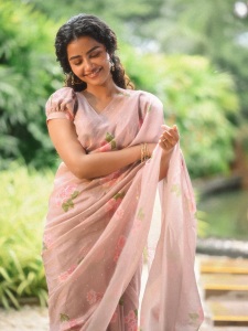 anupama-parameswaran-in-glass-makeup-look-photos-latest-008