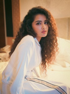 anupama-parameswaran-in-glass-makeup-look-photos-latest-016
