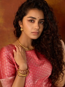 anupama-parameswaran-in-party-outfit-style-photos-005
