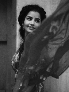 anupama-parameswaran-in-red-saree-with-flower-print-design-and-trending-fashion-photos-005