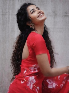 anupama-parameswaran-in-red-saree-with-flower-print-design-and-trending-fashion-photos