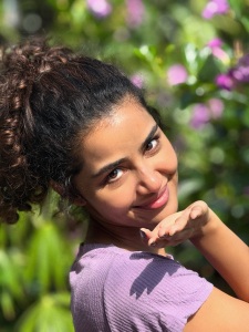 anupama-parameswaran-in-ribbed-short-sleeved-crop-top-in-a-soft-lavender-shade-and-black-pants-comfortable-daytime-wear-photos