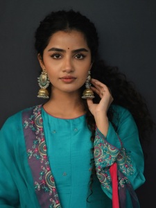 anupama-parameswaran-in-saiyaara-look-photos-005